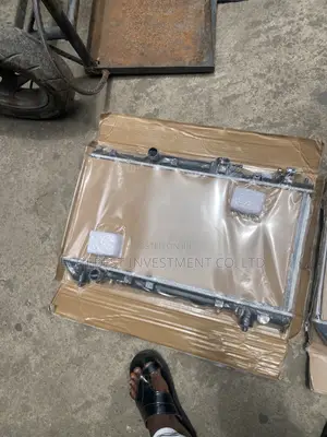 Radiator Mai Inganci don Toyota Avensis (Tsohon Samfuri, Cell Biyu)