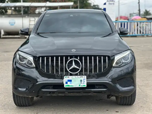 Mercedes-Benz GLC 300 4MATIC Coupe 2019 - 1