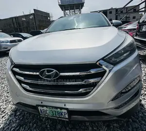 2016 Hyundai Tucson Limited AWD Silver
