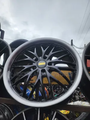 19-inch Staggered Deep Dish Rims