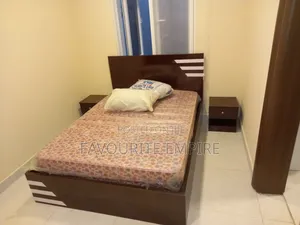 Beautiful Crafted 4x6 Bedframe with Side Drawer