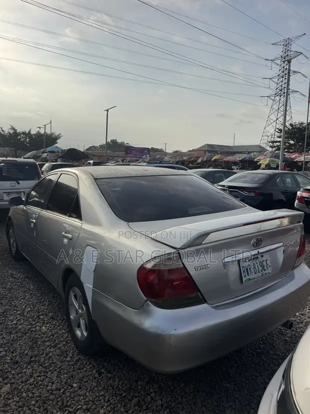 2005 Toyota Camry LE 2.4L Silver - 1
