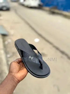 Handmade Leather Men's Slippers - Black
