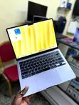 Apple MacBook Air 2022 M2 8GB RAM 256GB SSD - 1