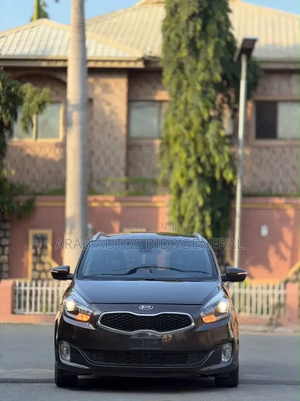 Kia Rondo 2015 - Direct Belgium SUV - 1
