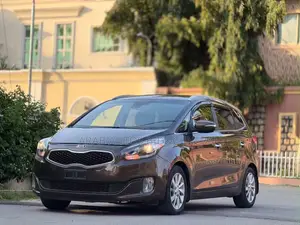 Kia Rondo 2015 - Direct Belgium SUV
