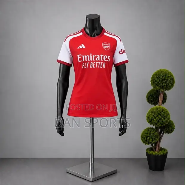 Arsenal 2026/27 Jallabiya ta Gida da Waje na Mata - 1