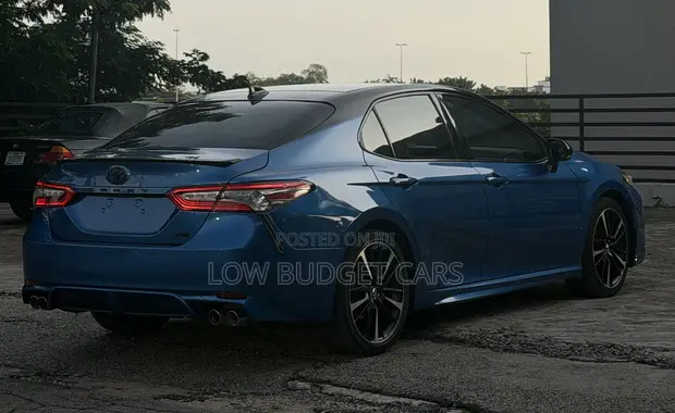 Toyota Camry XSE FWD 2.5L 2018 Blue - 1