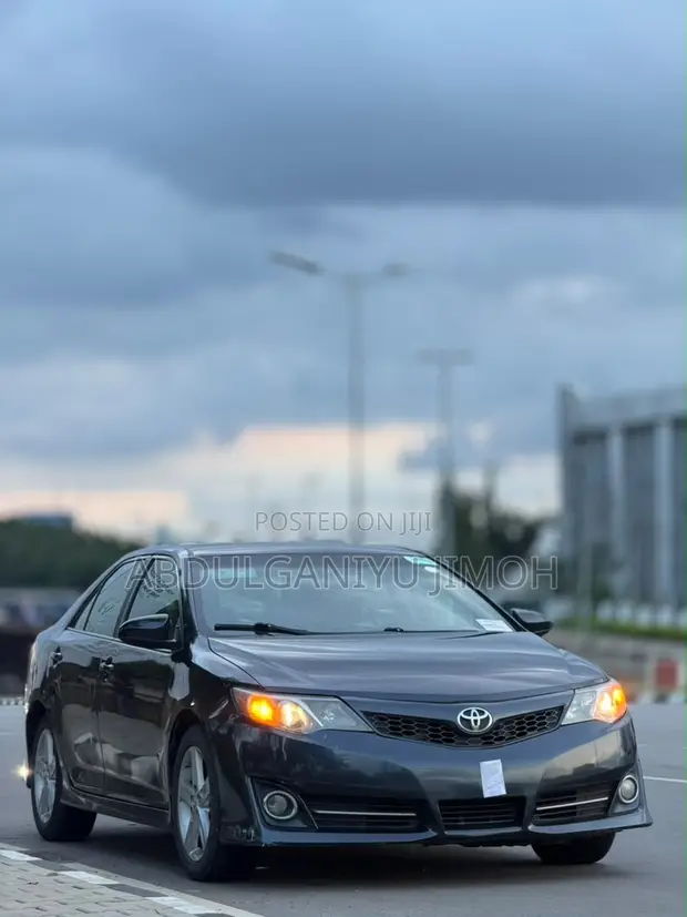 Toyota Camry SE Sedan 2014 - 1