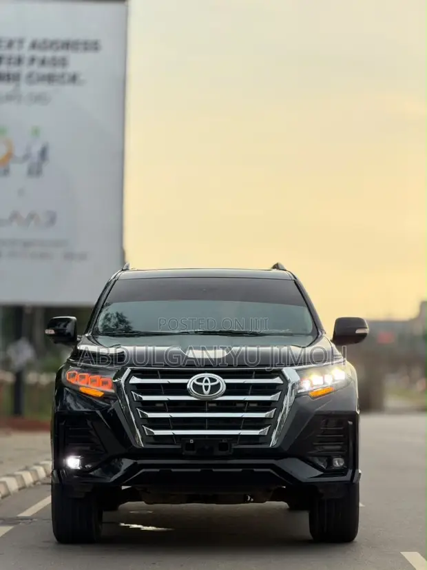 Toyota Land Cruiser Prado VX-R 2019 Black - 1