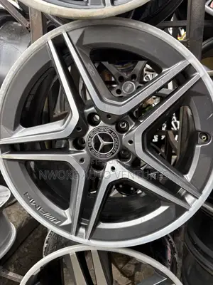 18-Inch Wheels for Mercedes-Benz AMG C300 2025