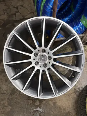 21" Tayan Motar Mercedes-Benz GLE63 AMG 2025