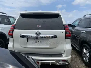 Toyota Land Cruiser Prado 4.0 Petrol TX 2022 White