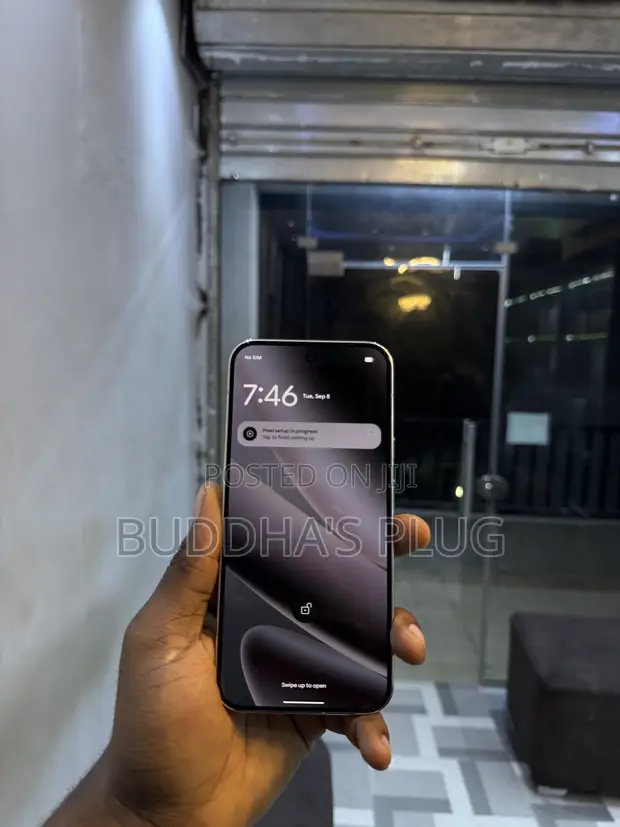 Google Pixel 10 Pro XL 256GB Silver (UK Used) - 1