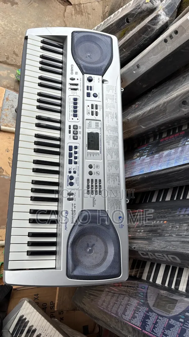 Casio LK-90TV Electronic Keyboard with Adapter - 1