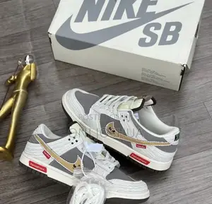 Nike SB Dunk Sneakers