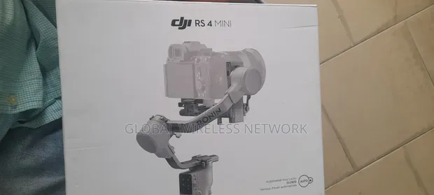 DJI RS 4 Mini 3-Axis Gimbal Stabilizer for Mirrorless & Smartphones - 1