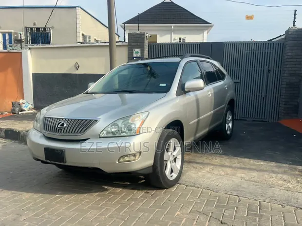 Lexus RX 330 2004 Silver - Registered, Full Option - 1