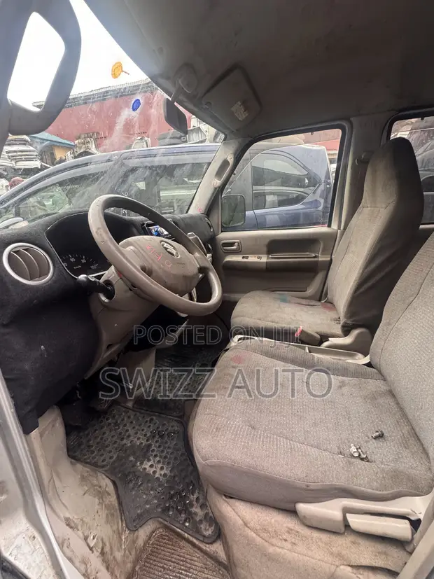 Suzuki Every 2012 Silver - 1
