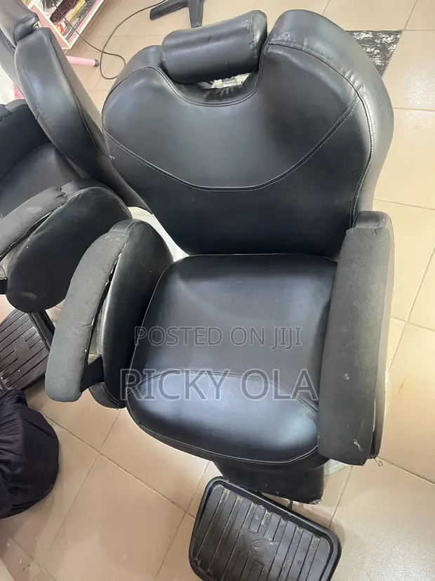 Executive Salon Rarraba Kujerar Gyaran Gashi - 1