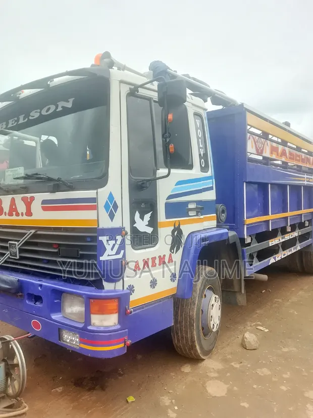 28 DM Express Logistics Services - 1