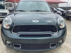 2012 Mini Cooper S Hatchback