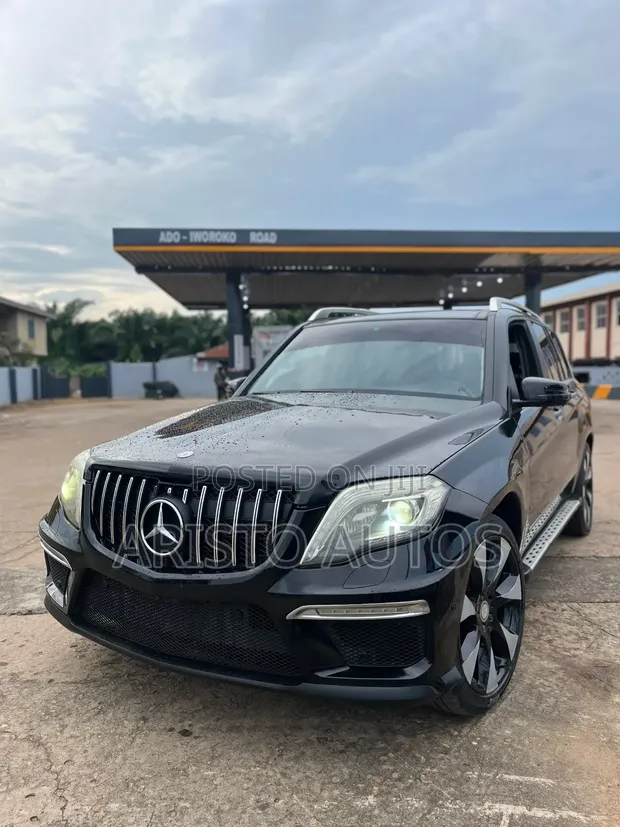 Mercedes-Benz GLK-Class 350 4MATIC 2012 Black - 1