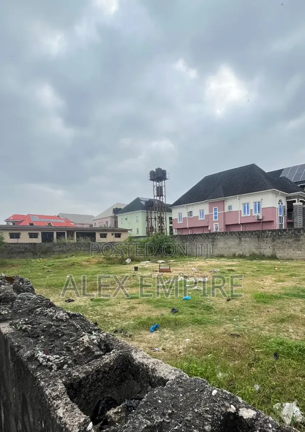 Filin Gona Busasshe Don Siyarwa A Sangotedo, 673 sqm - 1