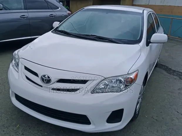 Toyota Corolla LE 2013 - 1