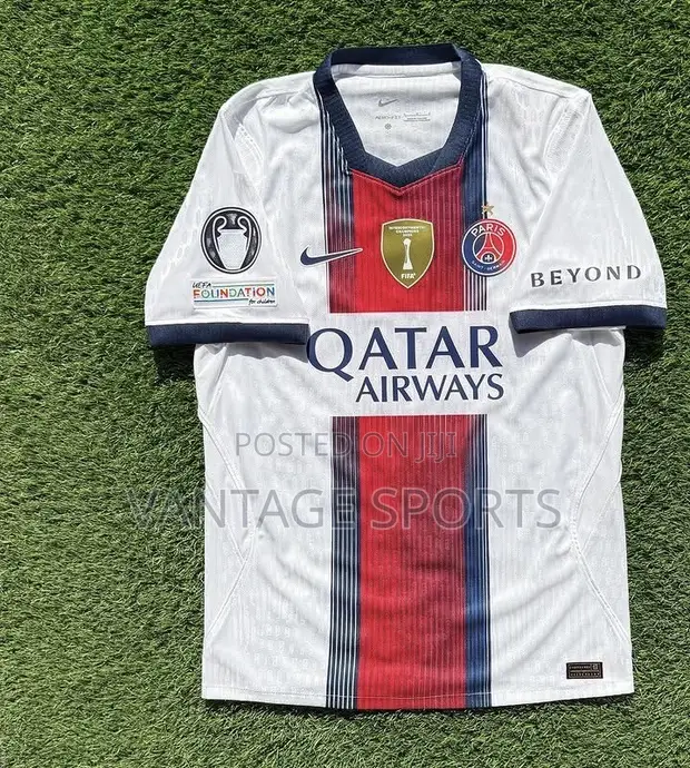 Paris Saint-Germain (PSG) Away Jersey 2026/27 - Fan Player Version - 1
