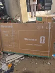 Babban Hisense 65-Inch UHD 4K Smart TV - 1