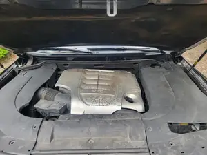 Lexus LX 570 2012 Baki