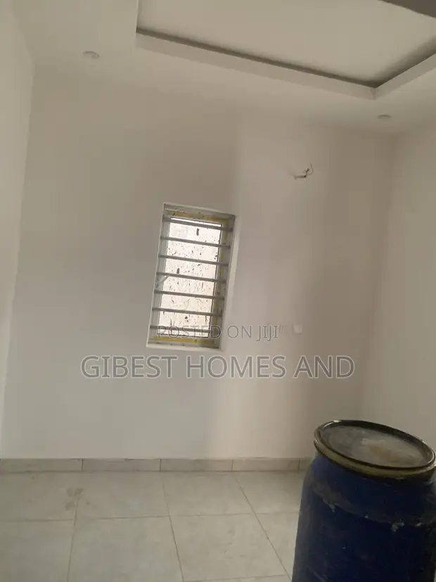 2 Bedroom Block of Flats na haya a Pension Board, Kubwa - 1