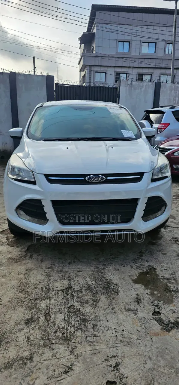 Ford Escape 2014 White - 1