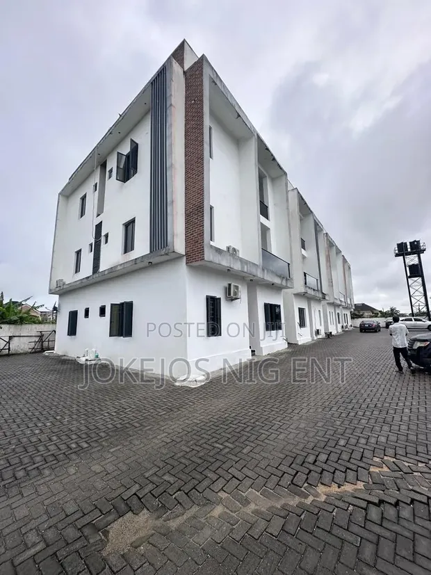 4 Bedroom Townhouse/Terrace in Lekki Scheme 2 for Sale - 1