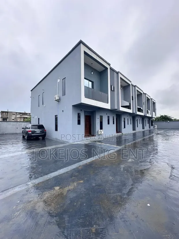 4 Bedroom Townhouse/Terrace in Lekki Scheme 3 for Sale - 1