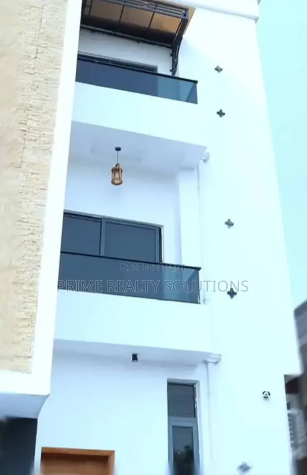 Wurin Zama Mai Mewadatar Bedroom 3 na Short Let, Lekki Phase 1 - 1