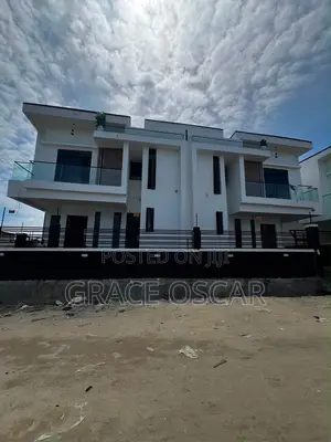 4 Bedroom Duplex Don Sayarwa a Ajah