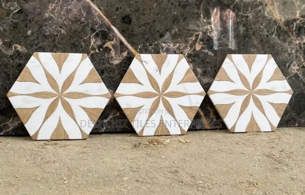 Hexagon Floor Tiles - Llama Flower Loire - 1