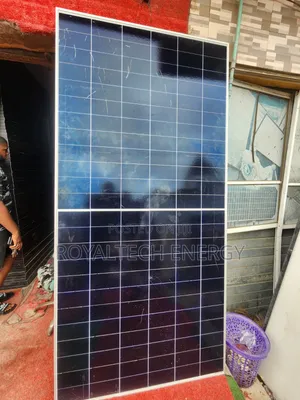 Jinko 650W Bifacial Solar Panel (264 Cells)