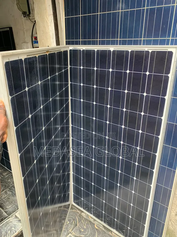 300W High-Efficiency Solar Panel - 1