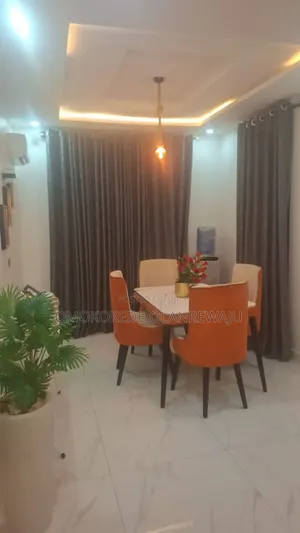 House 20 Apartments - 3 Bedroom Short Let