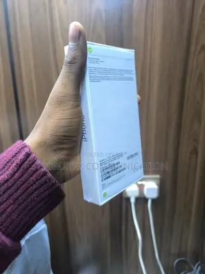 New Apple iPhone 14 Pro Max 1TB Silver