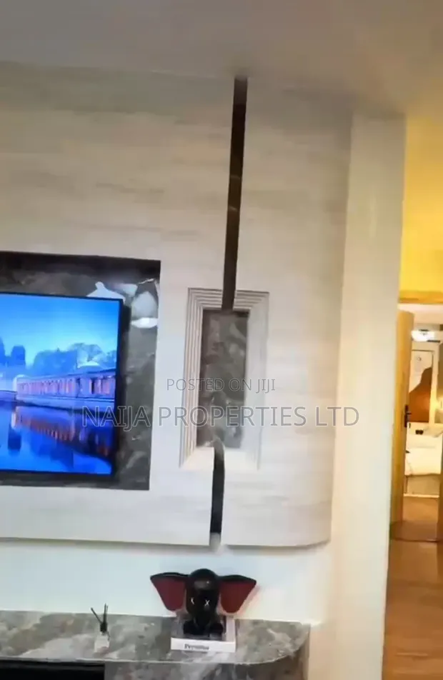 Gidan haya mai dakuna 2 da kayan daki a Ikate-Elegushi - 1