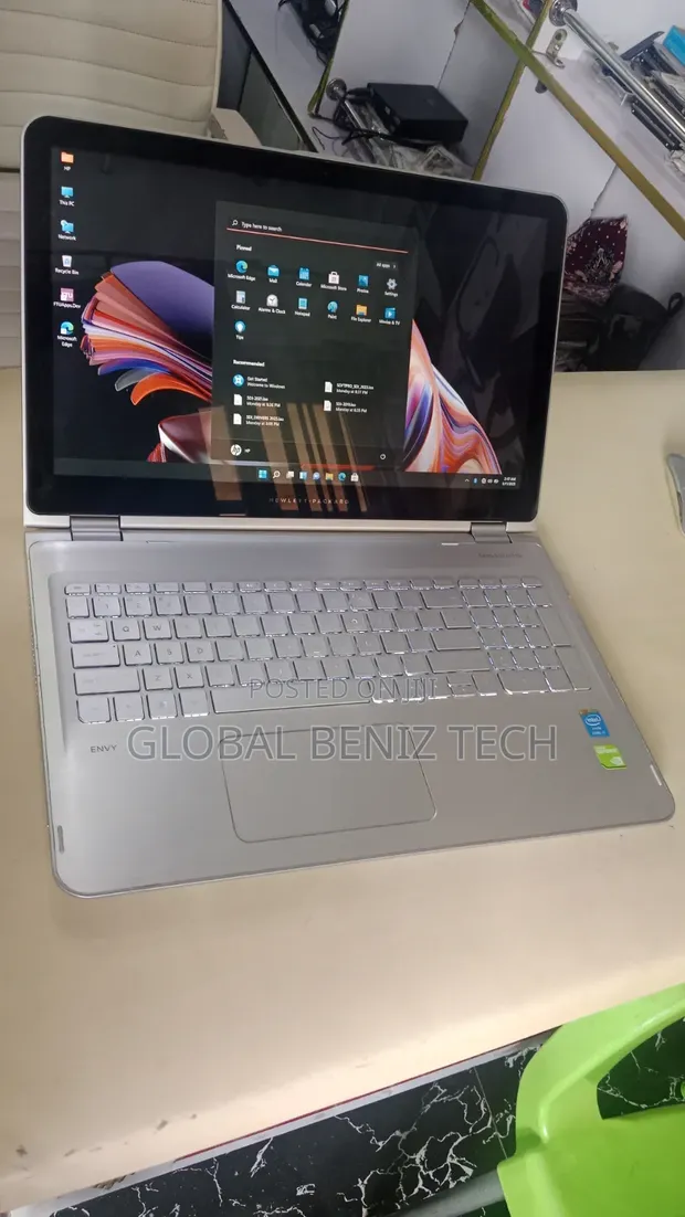 HP Envy x360 Laptop 16GB RAM, Intel Core i7, 256GB SSD - 1