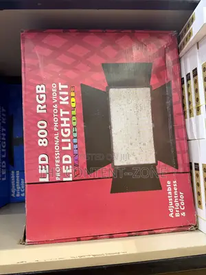 LED 800 Hasken Launuka RGB tare da Kayayyaki