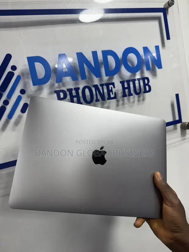 Apple MacBook Pro 2019 8GB RAM 256GB SSD - 1