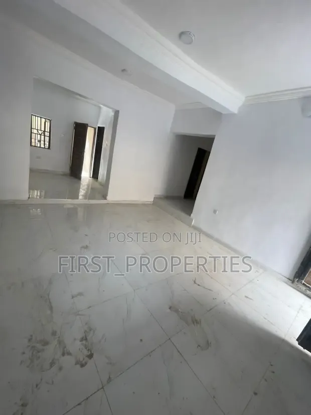 Gidan Kwalata 3 Bedroom da Aka Shirya don Hayarwa a Oluyole Estate - 1