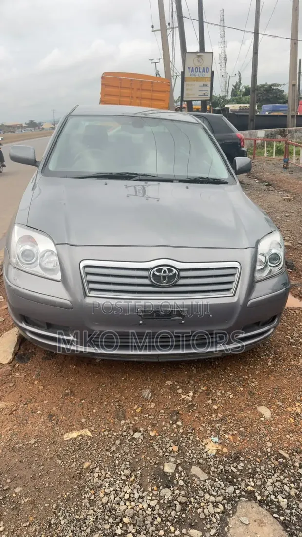 Toyota Avensis 1.6 VVT-i 2003 Gray - 1