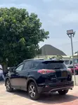 Toyota RAV4 XLE AWD 2017 Black - 5
